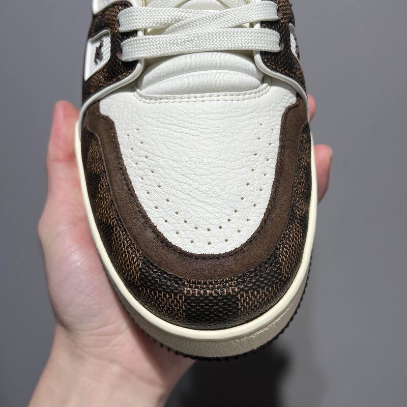Louis Vuitton Louis Vuitton Trainer Low-Top Sneakers in White/Brown 0079 Size US 8.5 / EU 41-42 - 17 Thumbnail