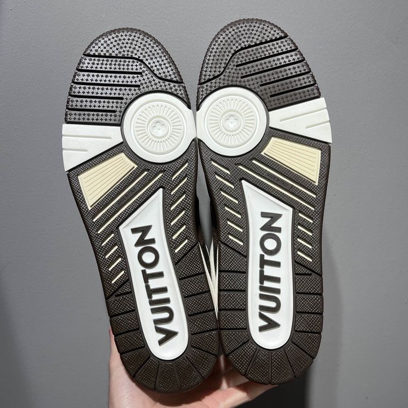 Louis Vuitton Louis Vuitton Trainer Low-Top Sneakers in White/Brown 0079 Size US 8.5 / EU 41-42 - 4 Thumbnail