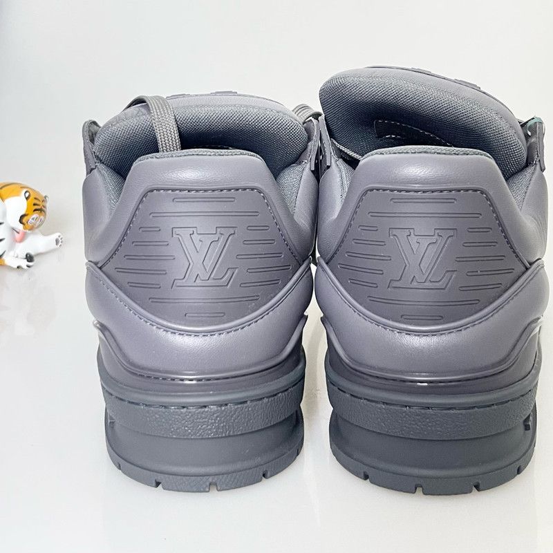 Louis Vuitton Louis Vuitton Trainer Low-top Sneakers in Black 0079 Size US 8 / EU 41 - 3 Thumbnail