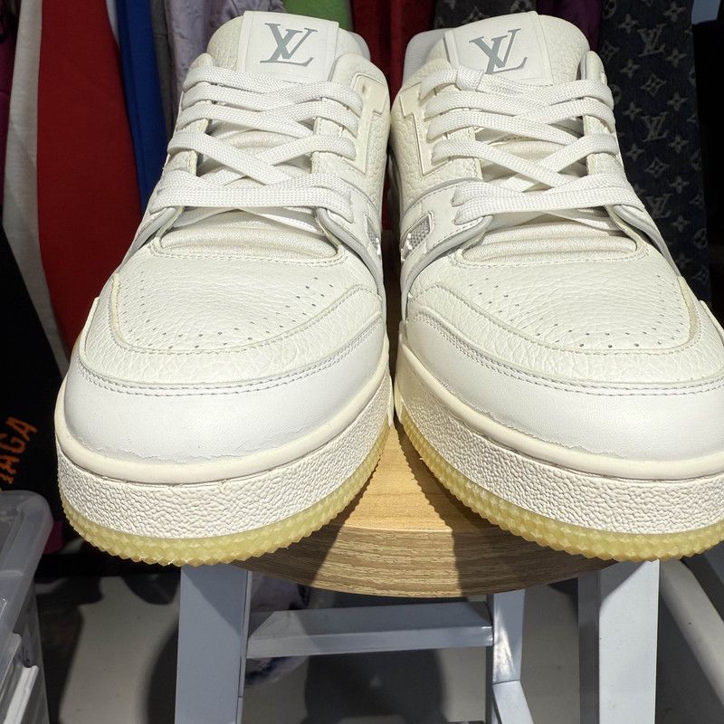 Louis Vuitton Louis Vuitton Trainer Low Top Sneakers in White 0079 Size US 9.5 / EU 42-43 - 7 Thumbnail