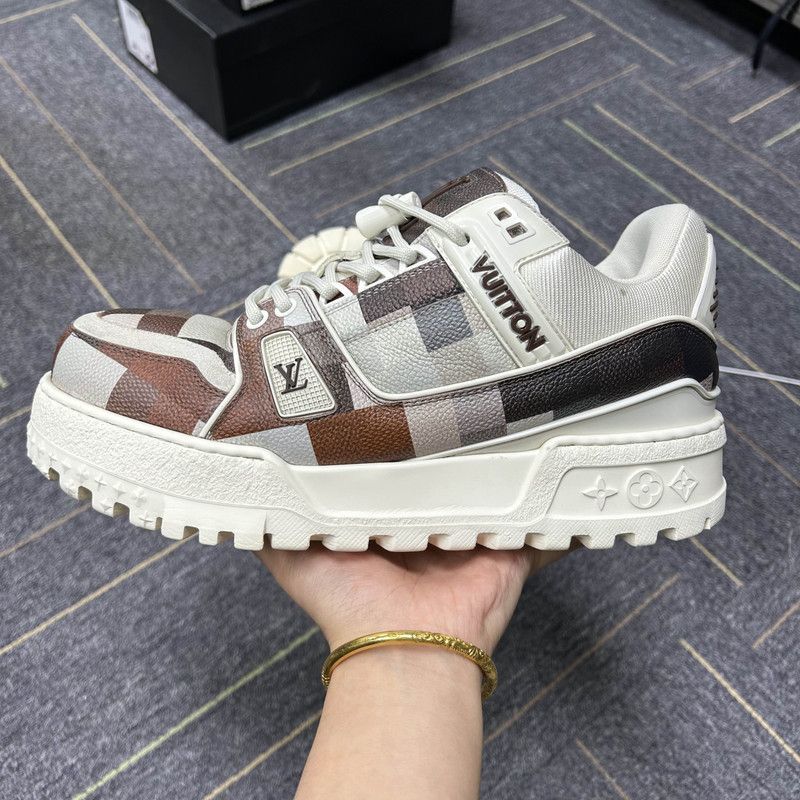 Louis Vuitton Louis Vuitton Trainer Maxi Low Top Sneakers 0079 Size US 7.5 / EU 40-41 - 6 Thumbnail