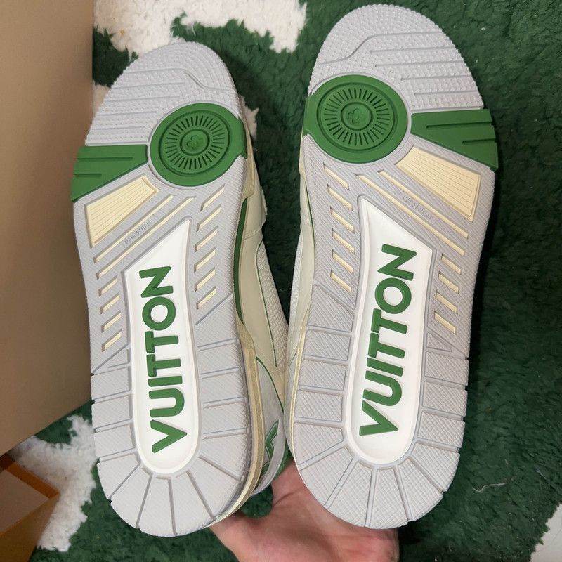 Louis Vuitton Louis Vuitton Classic Green Vintage Fashion Sneakers 0079 Size US 9.5 / EU 42-43 - 4 Thumbnail