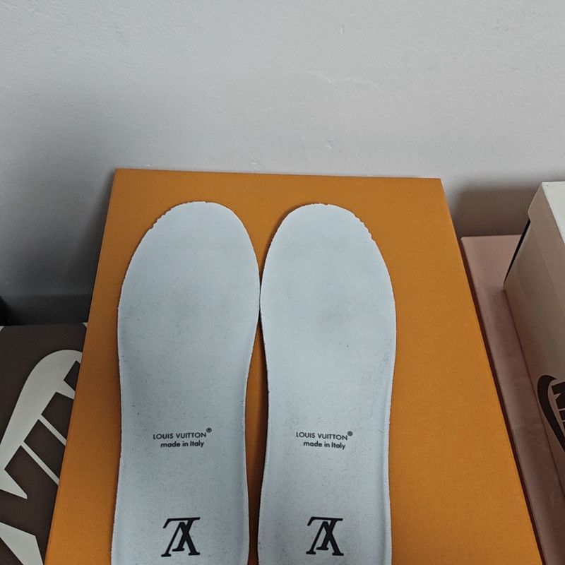 Louis Vuitton Louis Vuitton Trainer Maxi Low-Top Sneakers 0079 Size US 10.5 / EU 43-44 - 9 Thumbnail