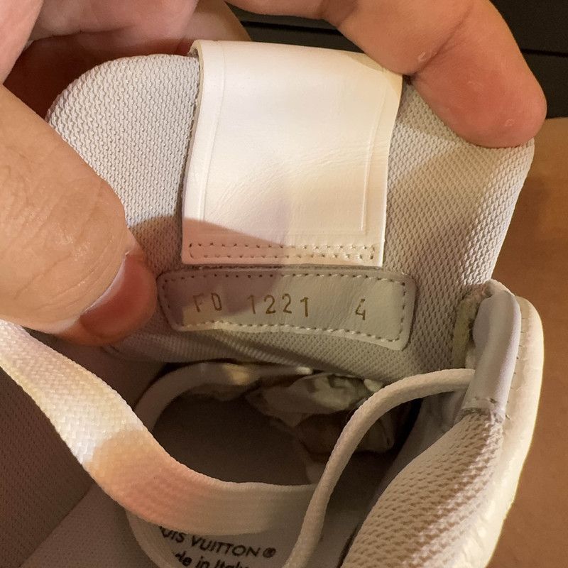 Louis Vuitton Louis Vuitton White Trainer Low-Top Fashion Sneakers 0079 Size US 7.5 / EU 40-41 - 5 Thumbnail