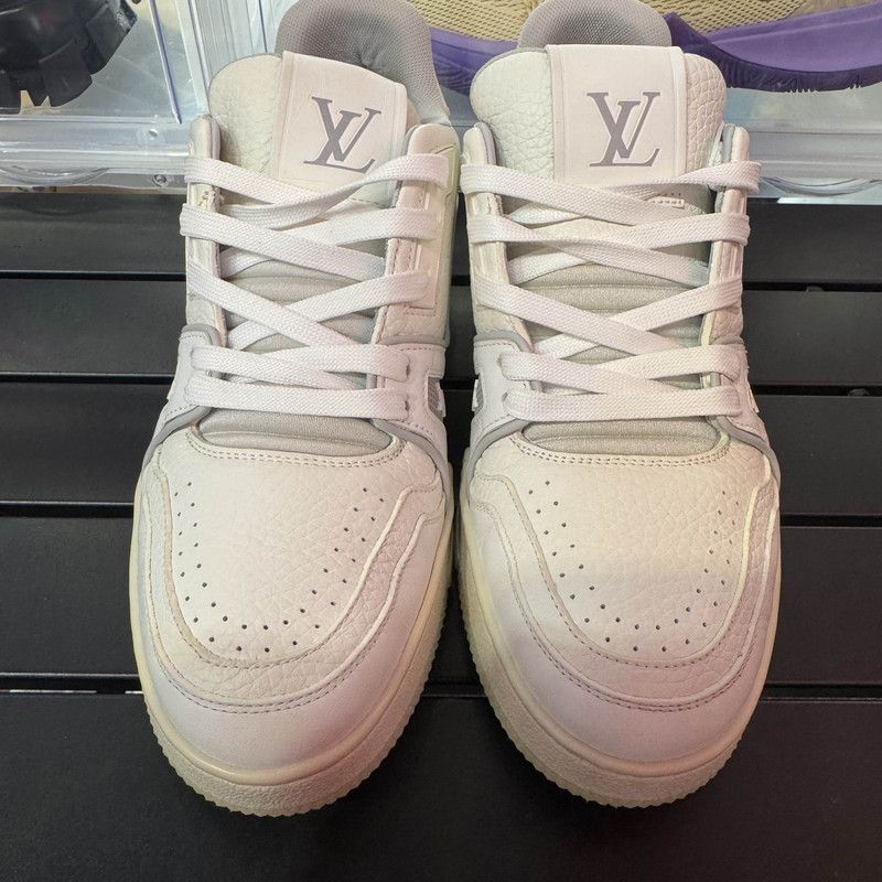 Louis Vuitton Louis Vuitton White Trainer Low-Top Fashion Sneakers 0079 Size US 7.5 / EU 40-41 - 2 Thumbnail