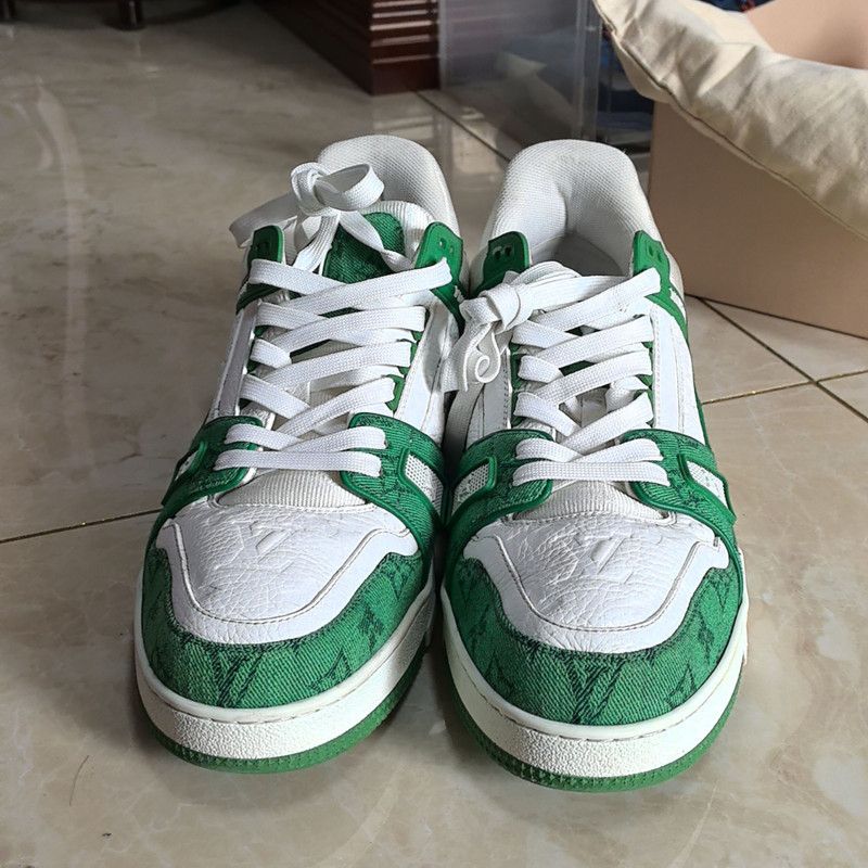 Louis Vuitton Louis Vuitton Green White Trainer Fashion Sneakers 0079 Size US 11 / EU 44 - 2 Thumbnail