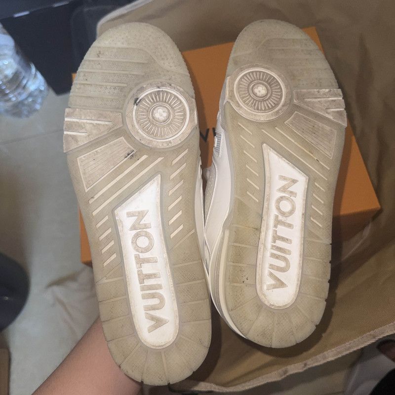Louis Vuitton Louis Vuitton White Leather Trainer Sneakers 0079 Size US 7.5 / EU 40-41 - 4 Thumbnail