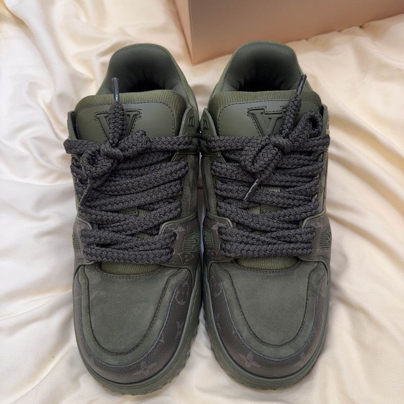 Louis Vuitton Louis Vuitton Trainer Maxi Low Top Sneakers 0079 Size US 9.5 / EU 42-43 - 2 Thumbnail