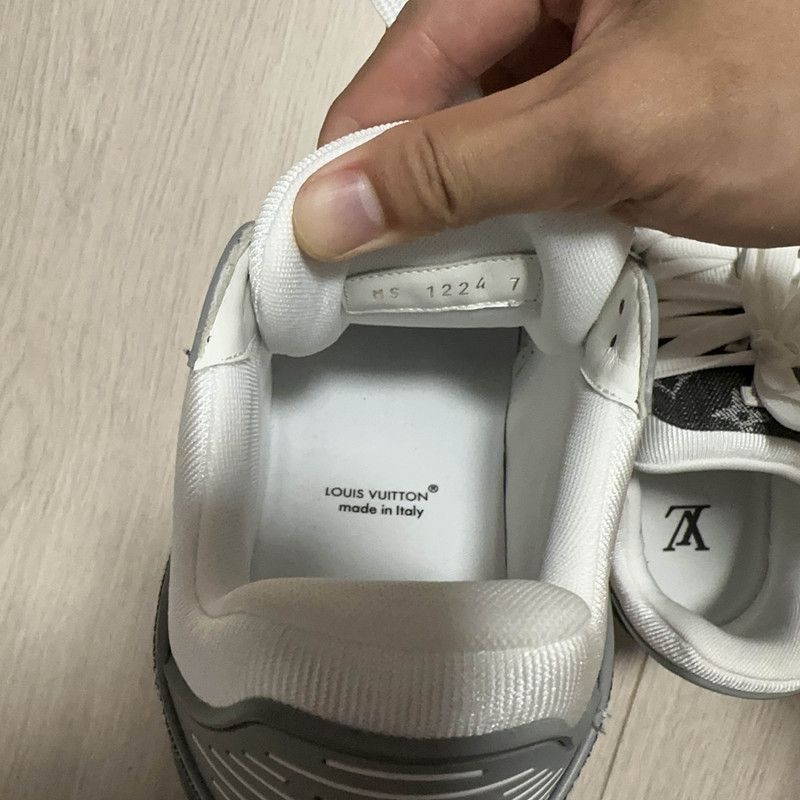 Louis Vuitton Louis Vuitton Grey-White Low Top Trainer Sneakers 0079 Size US 8 / EU 41 - 5 Thumbnail