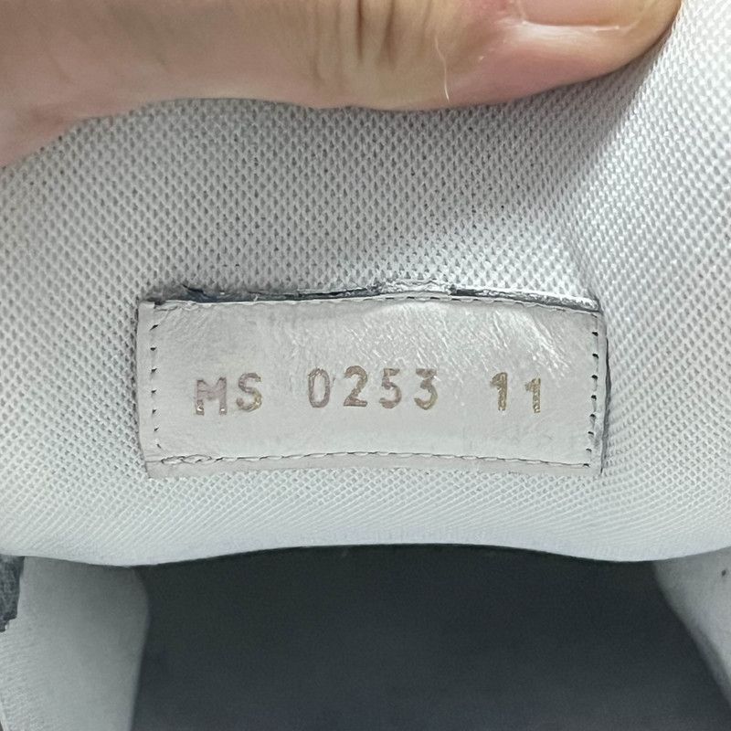Louis Vuitton Louis Vuitton Trainer Maxi Low-Top Sneakers 0079 Size US 11 / EU 44 - 5 Thumbnail