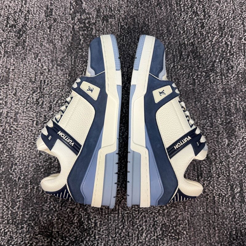 Louis Vuitton Louis Vuitton Blue and White Trainer Low-Top Sneakers 0079 Size US 8.5 / EU 41-42 - 6 Thumbnail