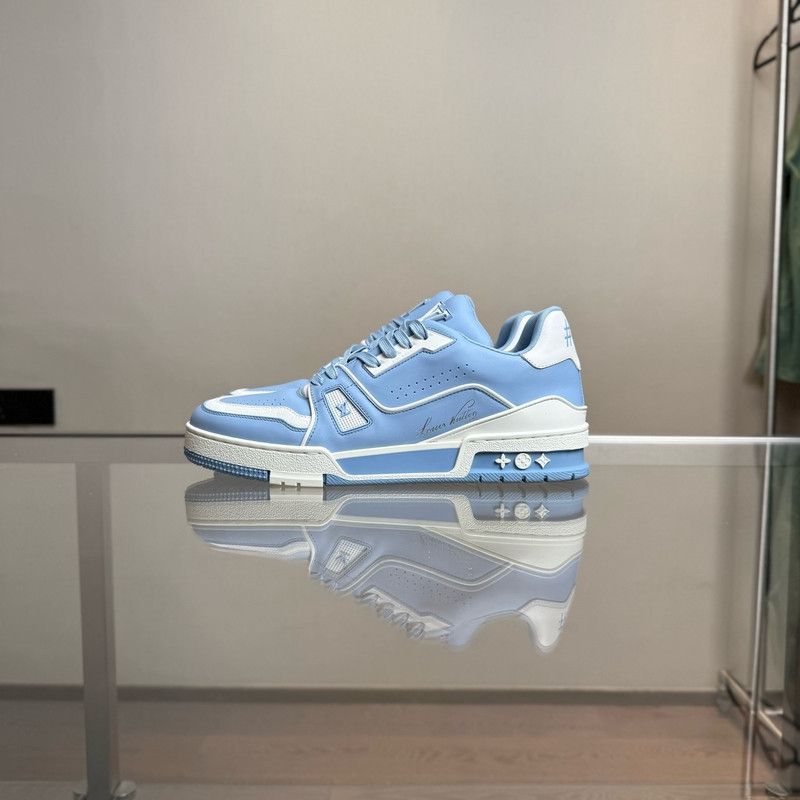 Louis Vuitton Louis Vuitton Low Top Trainer Sneakers in Blue 0079 Size US 8 / EU 41 - 7 Thumbnail