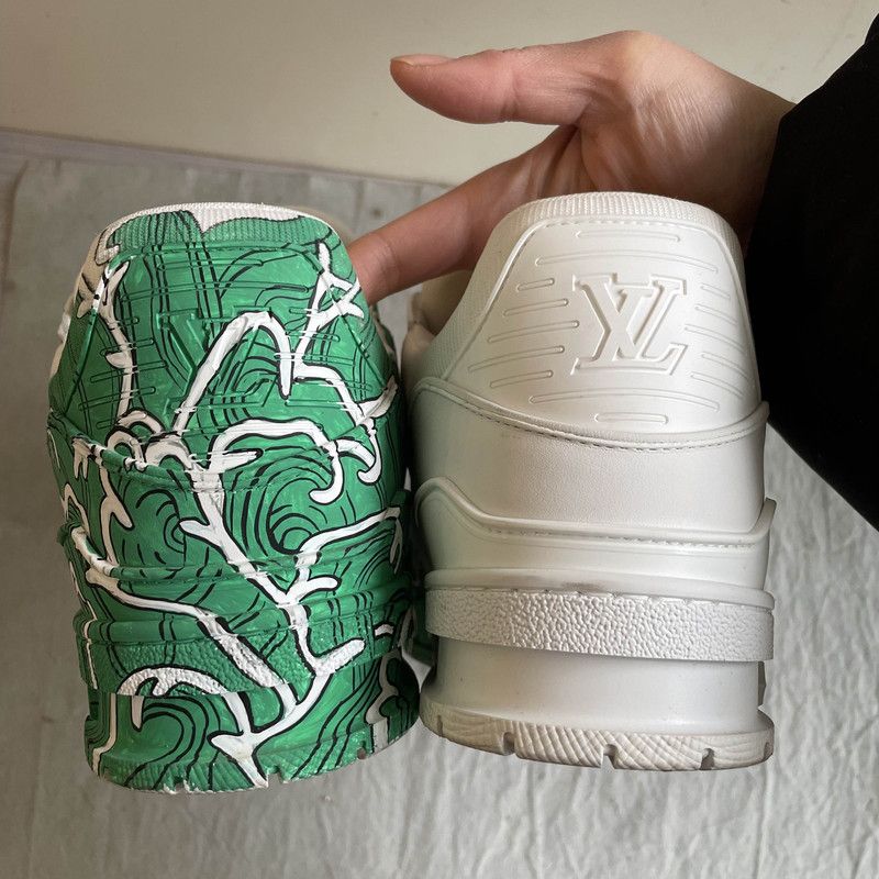 Louis Vuitton Louis Vuitton Green & White Trainer Sneakers 0079 Size US 8 / EU 41 - 3 Thumbnail