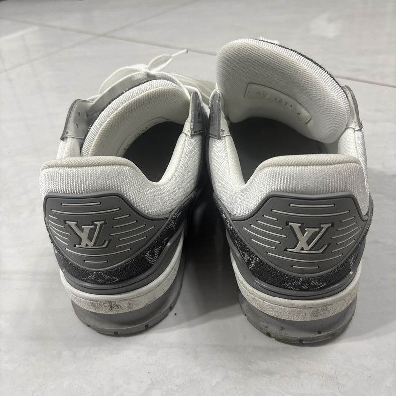Louis Vuitton Louis Vuitton Trainer Low-Top Sneakers in Gray and White 0079 Size US 7.5 / EU 40-41 - 3 Thumbnail