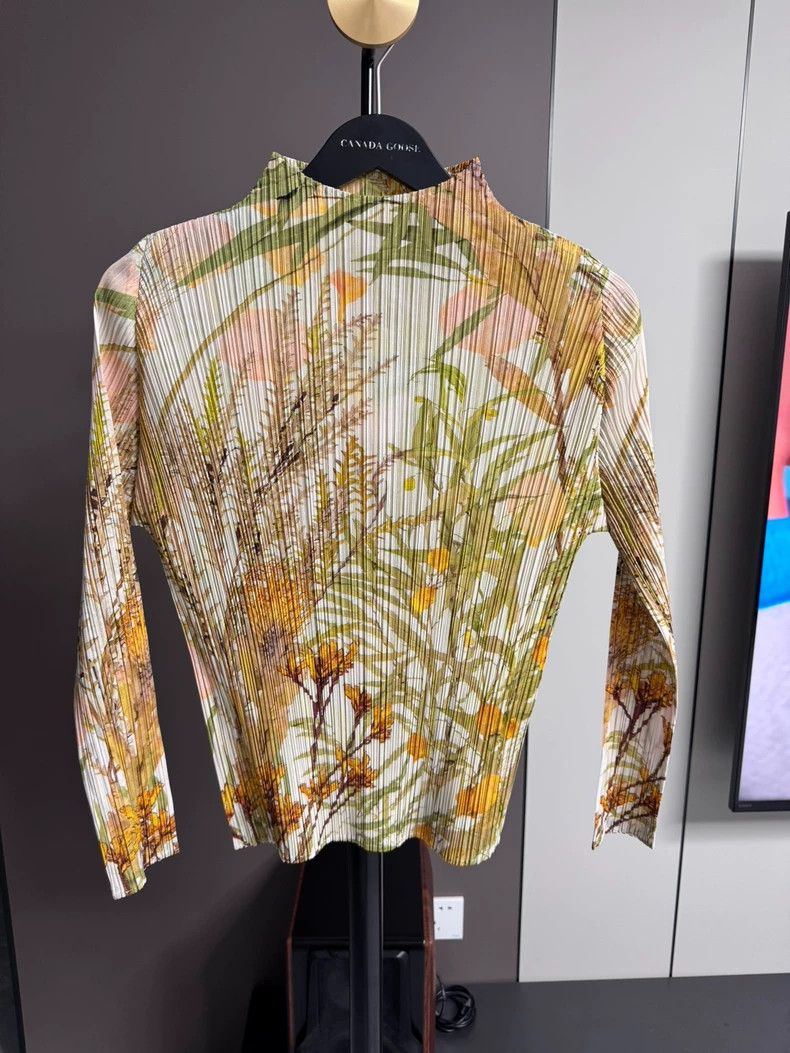 Issey Miyake Issey Miyake Pleats Please Floral Long Sleeve Top Size US S / EU 44-46 / 1 - 2 Thumbnail