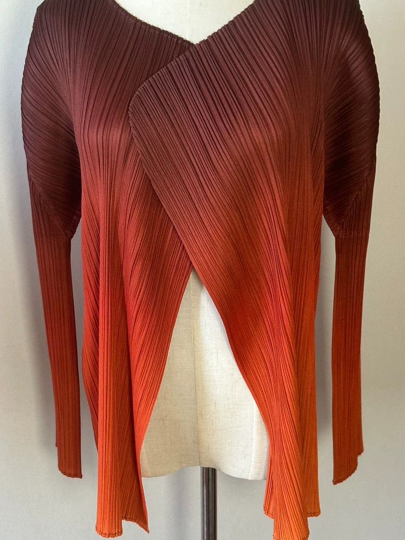 Issey Miyake ISSEY MIYAKE Pleats Please Gradient Cardigan Size US M / EU 48-50 / 2 - 3 Thumbnail