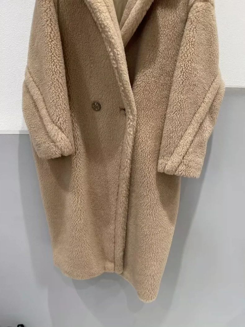 Max Mara MaxMara Beige Gold Button Teddy Coat Size S / US 4 / IT 40 - 5 Thumbnail
