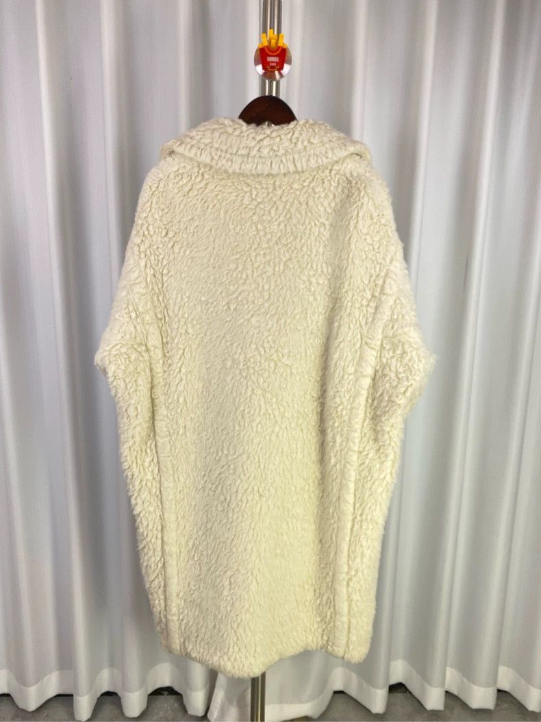 Max Mara MaxMara White Teddy Coat -dmc Size US M / EU 48-50 / 2 - 3 Thumbnail