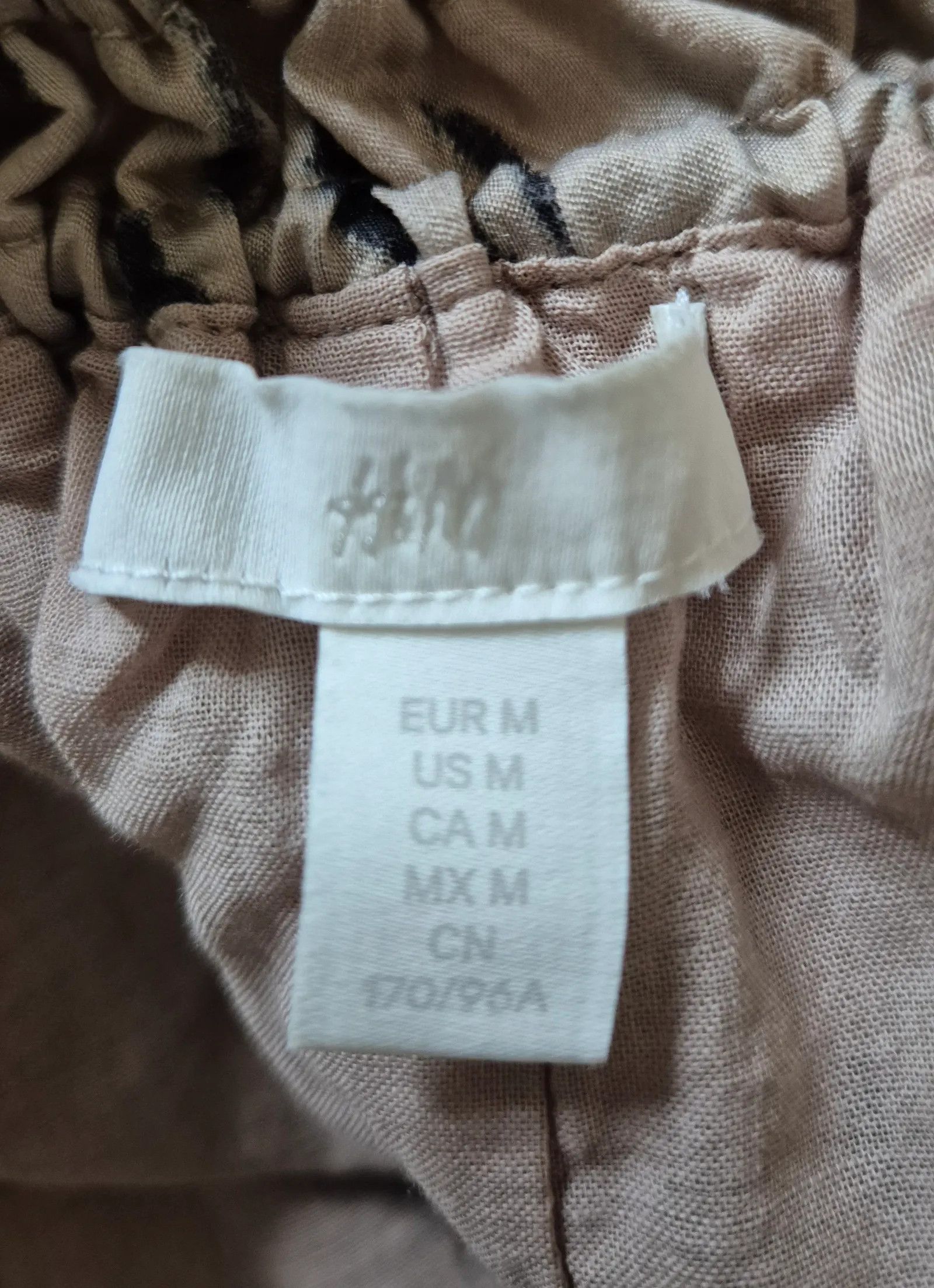 H&M HM Dress Size M / US 6-8 / IT 42-44 - 2 Thumbnail