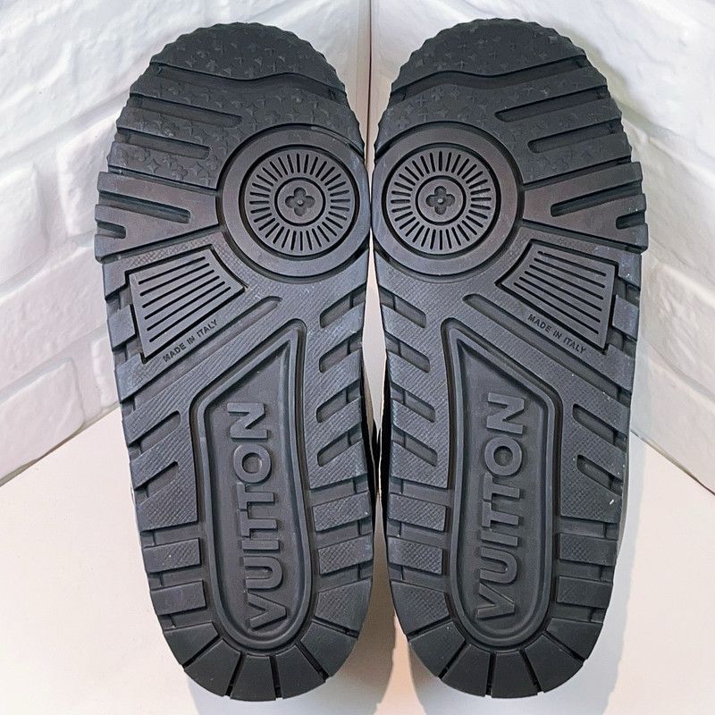 Louis Vuitton Louis Vuitton Trainer Maxi Low Top Sneakers 0079 Size US 8 / EU 41 - 5 Thumbnail