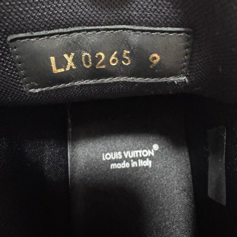 Louis Vuitton Louis Vuitton Black Low-Top Trainer Sneakers 0079 Size US 9.5 / EU 42-43 - 5 Thumbnail