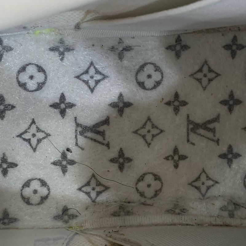 Louis Vuitton Louis Vuitton Trainer Maxi Low-Top Sneakers 0079 Size US 8.5 / EU 41-42 - 25 Thumbnail