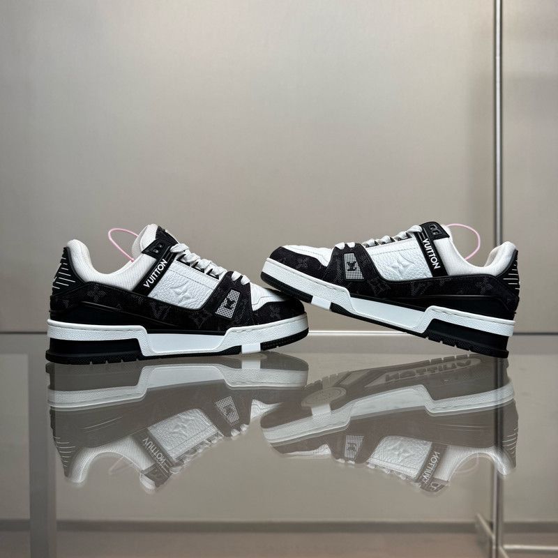 Louis Vuitton Louis Vuitton Panda Print Low-Top Fashion Sneakers 0079 Size US 6.5 / EU 39-40 - 8 Thumbnail