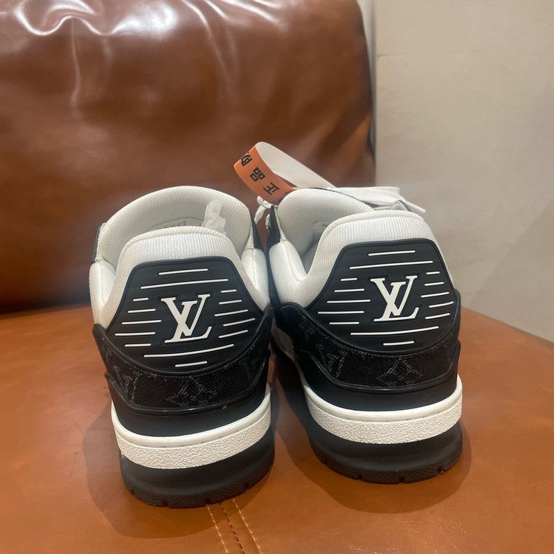 Louis Vuitton Louis Vuitton Panda Print Trainer Low-Top Sneakers 0079 Size US 9.5 / EU 42-43 - 7 Thumbnail