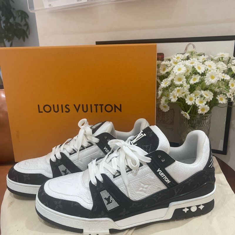 Louis Vuitton Louis Vuitton Panda Print Trainer Low-Top Sneakers 0079 Size US 9.5 / EU 42-43 - 2 Thumbnail