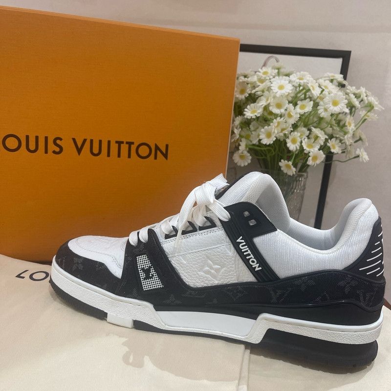 Louis Vuitton Louis Vuitton Panda Print Trainer Low-Top Sneakers 0079 Size US 9.5 / EU 42-43 - 4 Thumbnail