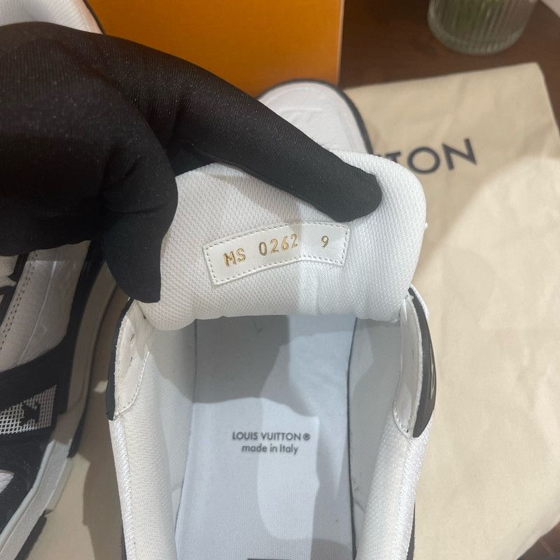 Louis Vuitton Louis Vuitton Panda Print Trainer Low-Top Sneakers 0079 Size US 9.5 / EU 42-43 - 17 Thumbnail
