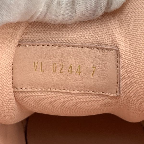 Louis Vuitton Louis Vuitton Trainer Low-Top Sneakers in White Pink 0079 Size US 8 / EU 41 - 6 Thumbnail