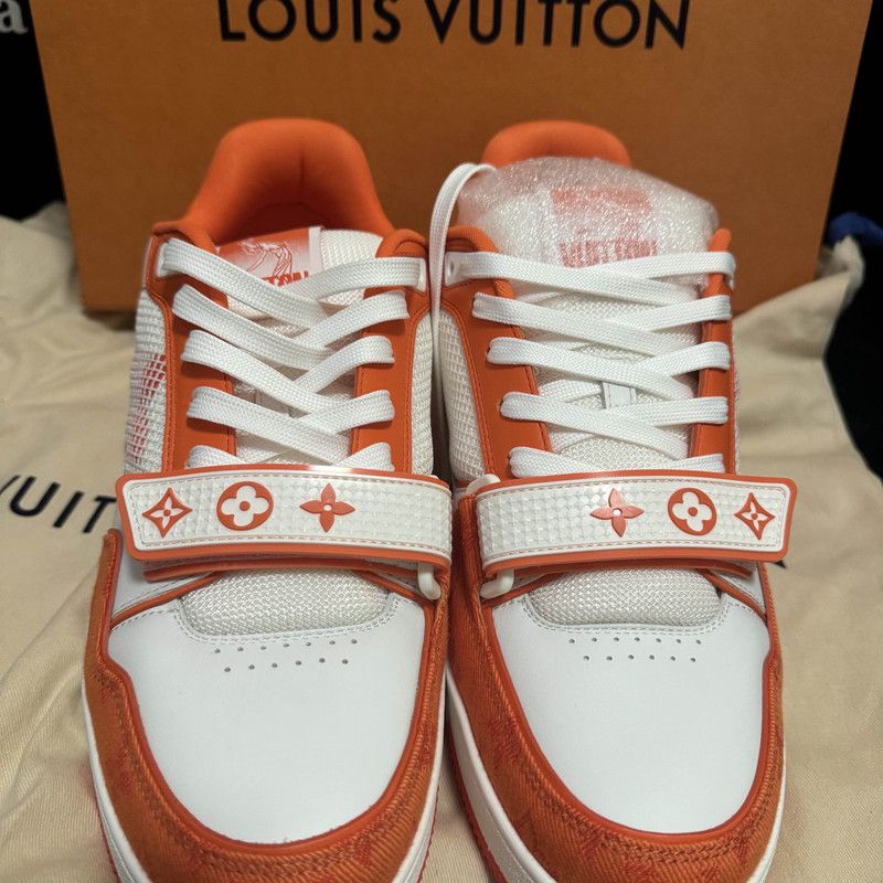 Louis Vuitton Louis Vuitton Low-Top Trainer Sneakers with Velcro 0079 Size US 8 / EU 41 - 2 Thumbnail
