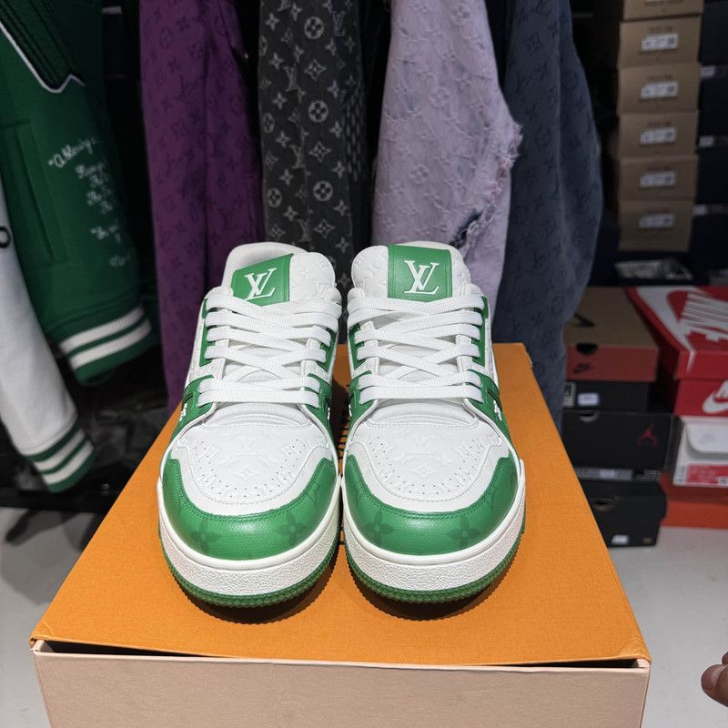 Louis Vuitton Louis Vuitton Trainer Green and White Fashion Sneakers 0079 Size US 7.5 / EU 40-41 - 2 Thumbnail