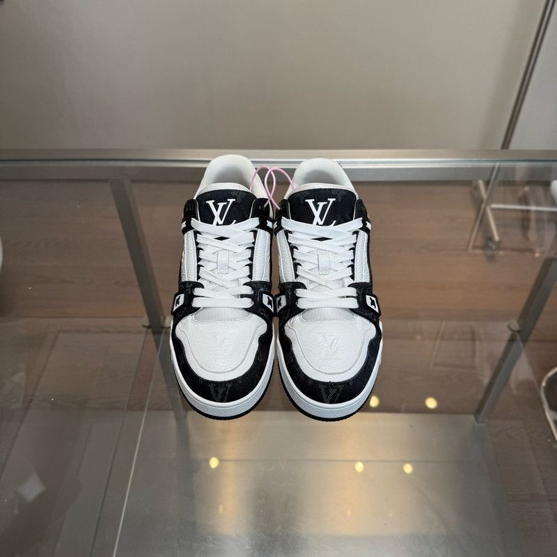 Louis Vuitton Louis Vuitton Trainer Panda Low-Top Sneakers 0079 Size US 7.5 / EU 40-41 - 2 Thumbnail