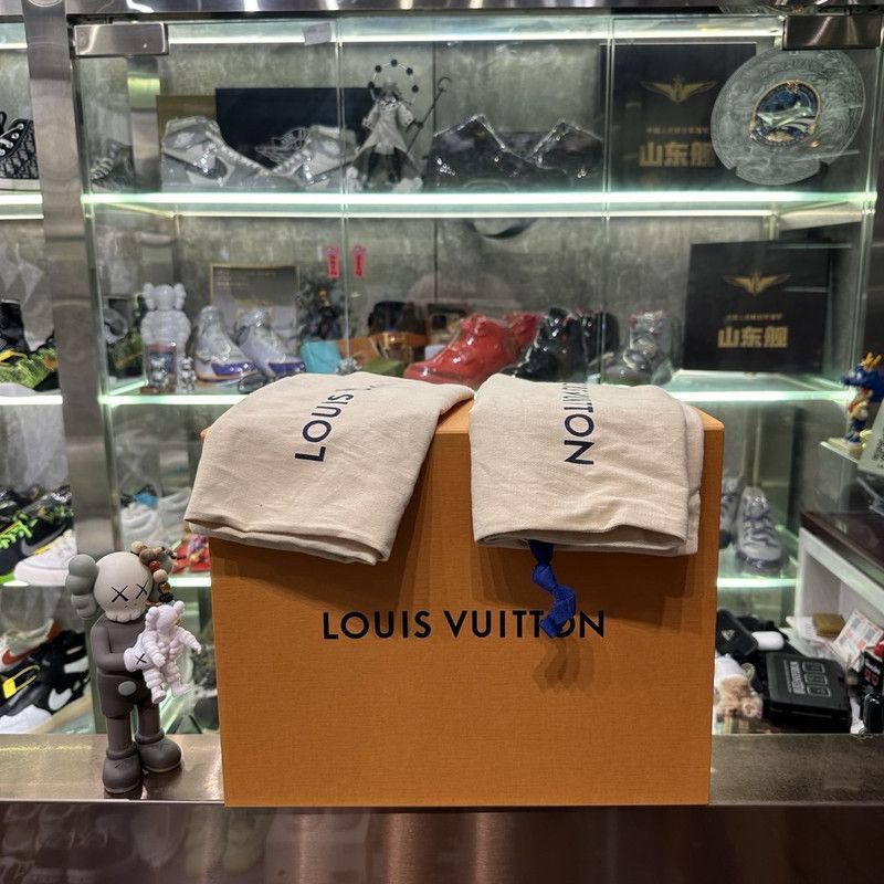 Louis Vuitton Louis Vuitton Trainer Maxi Low-Top Fashion Sneakers 0079 Size US 8 / EU 41 - 6 Thumbnail