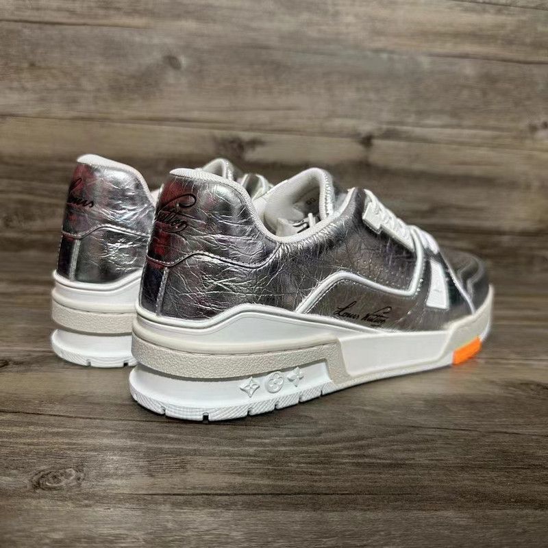 Louis Vuitton Louis Vuitton Metallic Low Top Sneakers for Men 0079 Size US 10.5 / EU 43-44 - 8 Thumbnail