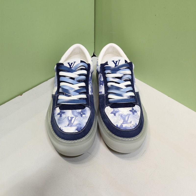 Louis Vuitton Louis Vuitton Ollie Sports Sneakers in Blue 0079 Size US 9 / EU 42 - 2 Thumbnail