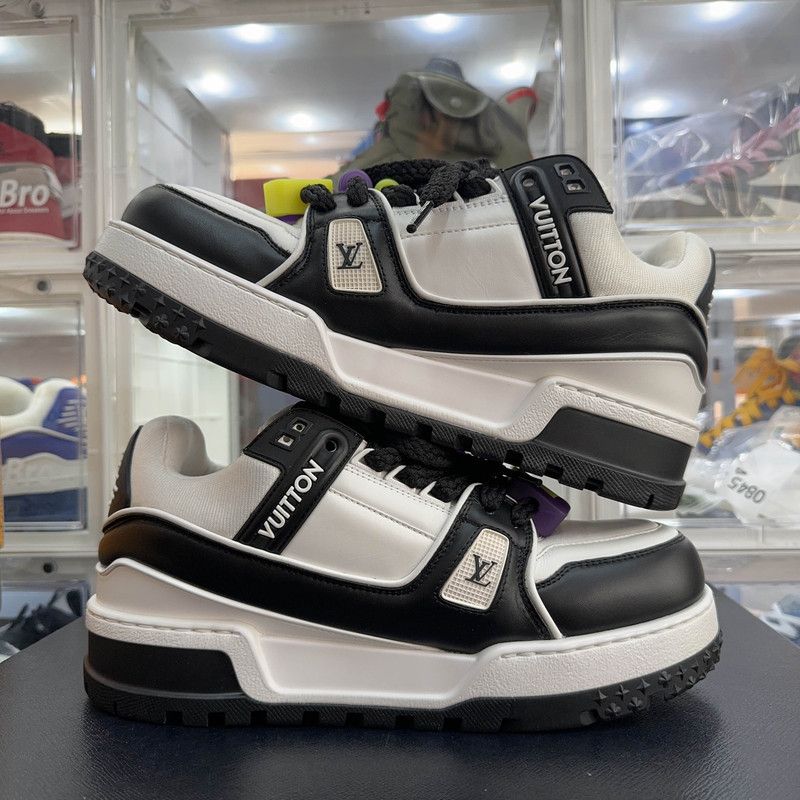 Louis Vuitton Louis Vuitton Trainer Maxi Low Top Sneakers 0079 Size US 8 / EU 41 - 8 Thumbnail