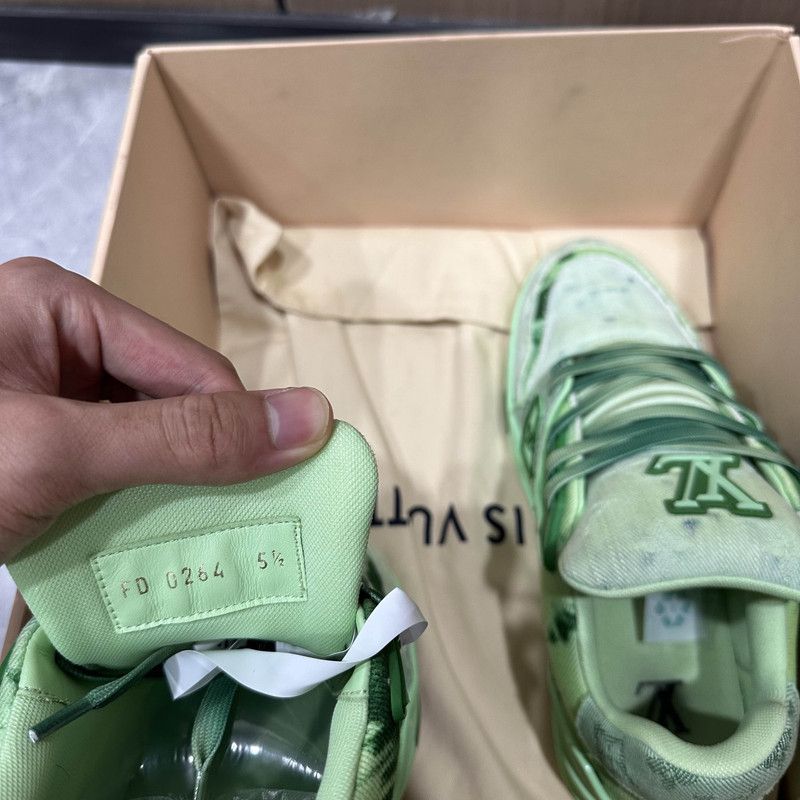 Louis Vuitton Louis Vuitton Green Gradient Trainer Sneakers 0079 Size US 8.5 / EU 41-42 - 5 Thumbnail
