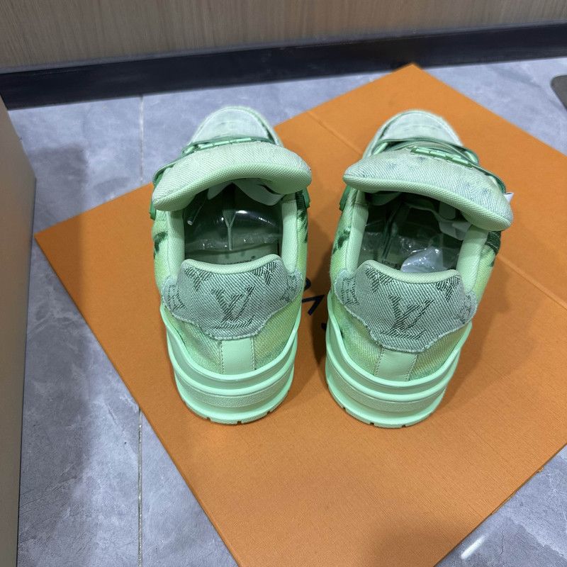 Louis Vuitton Louis Vuitton Green Gradient Trainer Sneakers 0079 Size US 8.5 / EU 41-42 - 3 Thumbnail