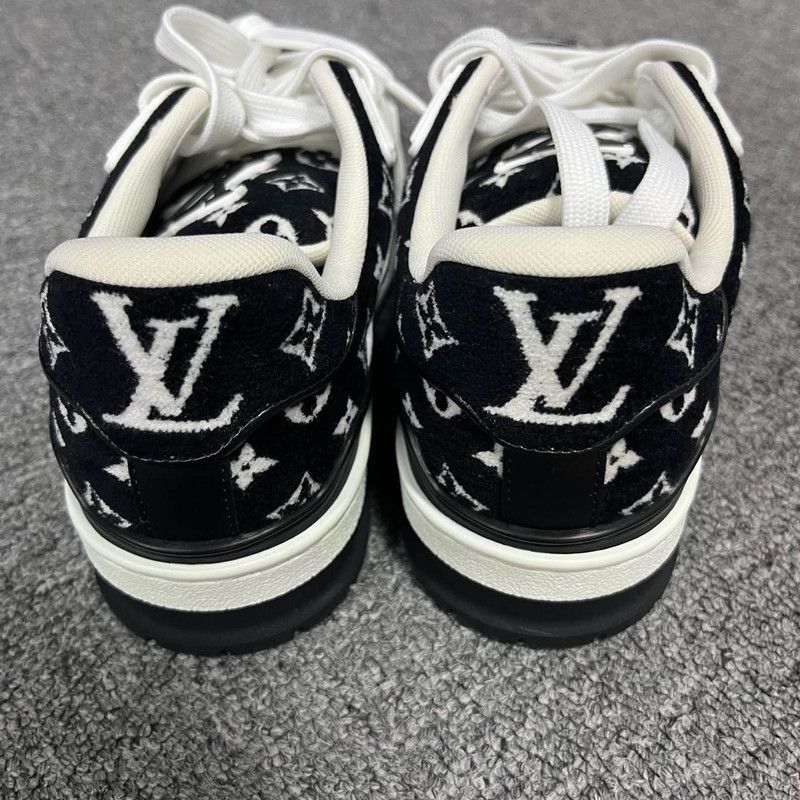 Louis Vuitton Louis Vuitton Stylish Black and White Sneakers 0079 Size US 5.5 / EU 38 - 3 Thumbnail