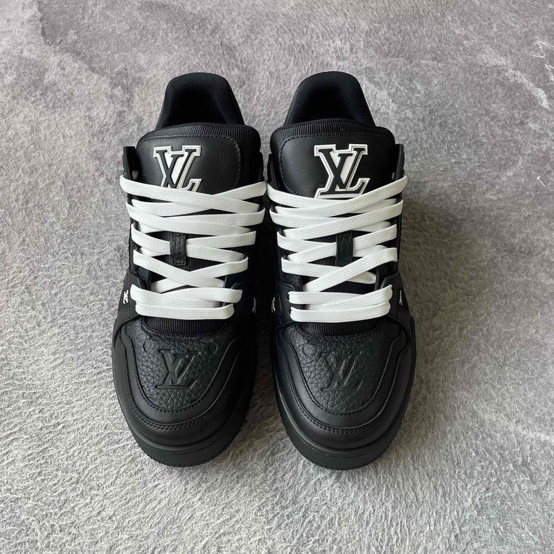Louis Vuitton Louis Vuitton Trainer Black Leather Low-top Sneakers 0079 Size US 8.5 / EU 41-42 - 2 Thumbnail