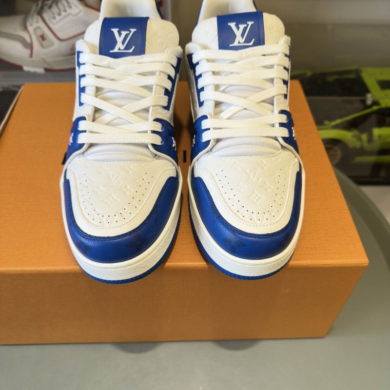 Louis Vuitton Louis Vuitton Trainer Low-Top Fashion Sneakers 0079 Size US 9.5 / EU 42-43 - 10 Thumbnail