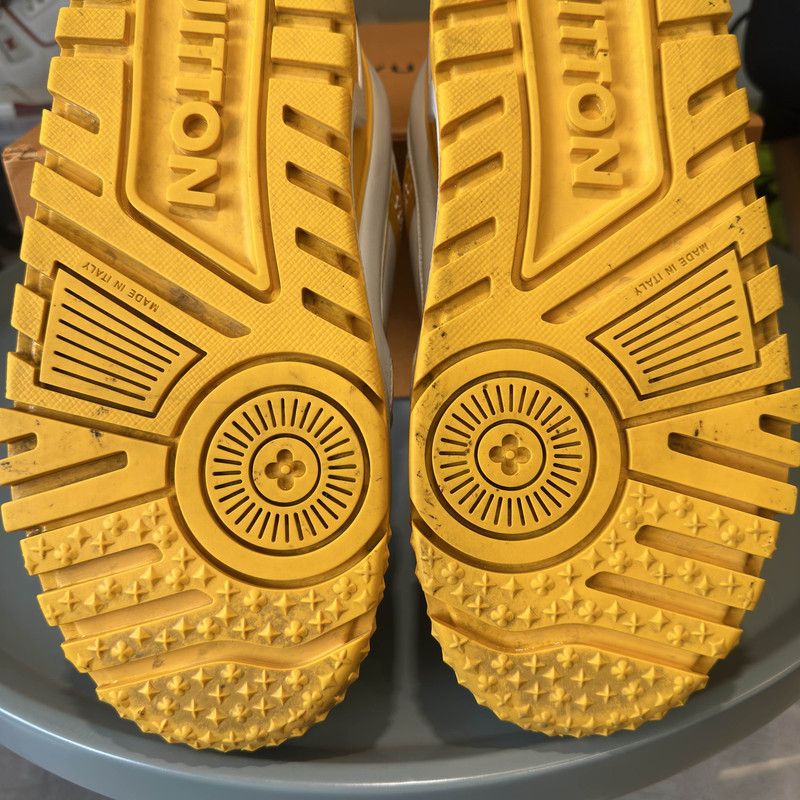 Louis Vuitton Louis Vuitton Trainer Maxi Low Top Sneakers for All 0079 Size US 8 / EU 41 - 6 Thumbnail
