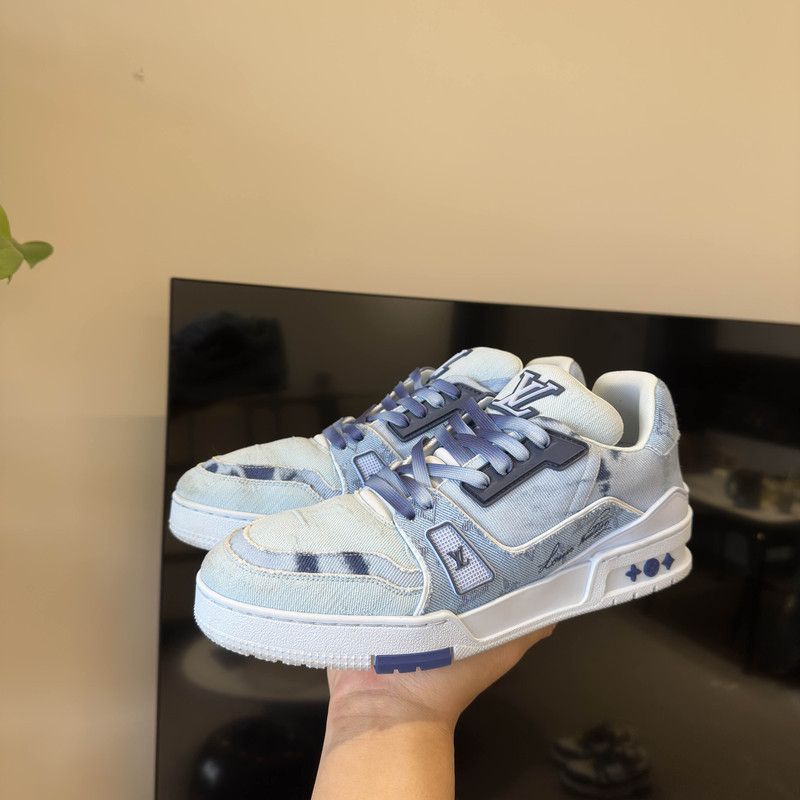 Louis Vuitton Louis Vuitton Blue Trainer Lace-Up Sneakers 0079 Size US 8 / EU 41 - 10 Thumbnail