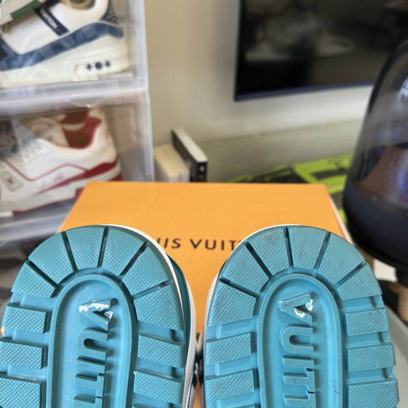 Louis Vuitton Louis Vuitton Trainer Maxi Sneakers with Teal Accents 0079 Size US 11 / EU 44 - 7 Thumbnail