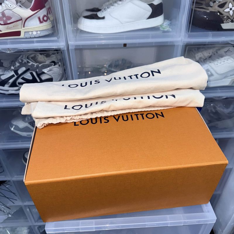 Louis Vuitton Louis Vuitton Trainer Maxi Leather Low-Top Sneakers 0079 Size US 9.5 / EU 42-43 - 6 Thumbnail