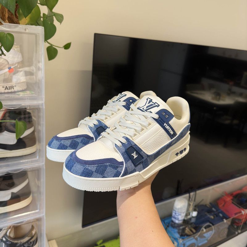 Louis Vuitton Louis Vuitton Trainer Low-top Sneakers in White and Blue 0079 Size US 8.5 / EU 41-42 - 19 Thumbnail