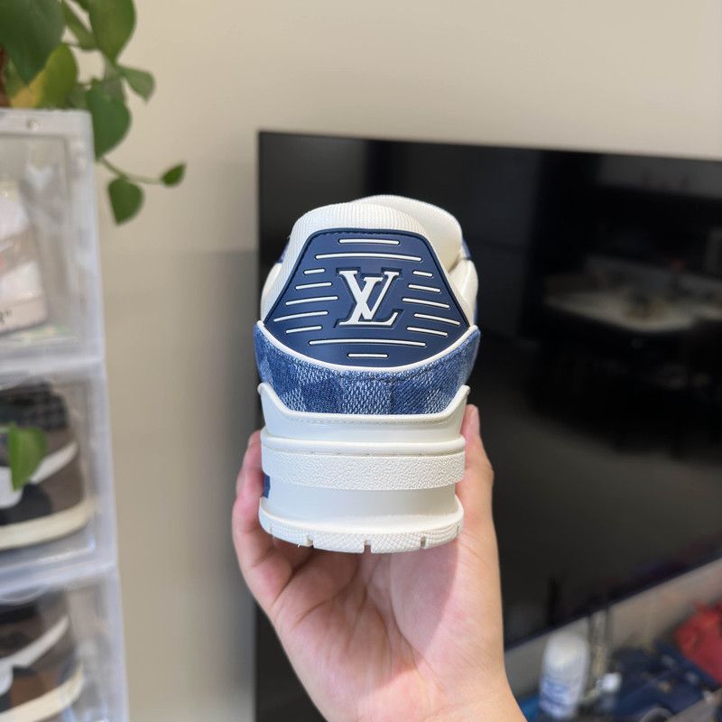 Louis Vuitton Louis Vuitton Trainer Low-top Sneakers in White and Blue 0079 Size US 8.5 / EU 41-42 - 16 Thumbnail